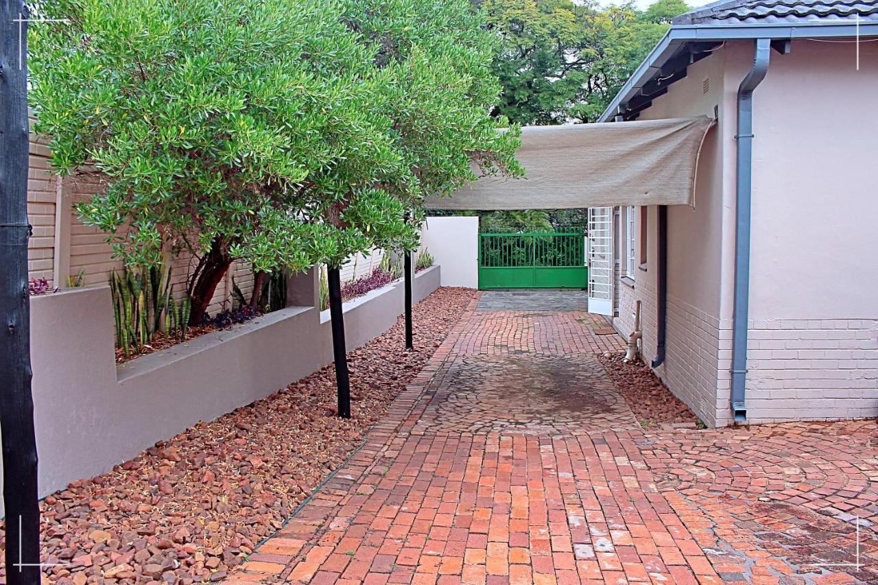Hotel The Global Link Hub Pretoria-Noord Exterior foto
